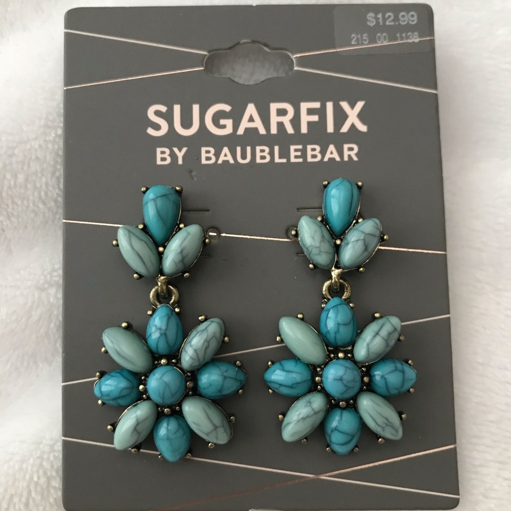 Beautiful turquoise colored earrings!